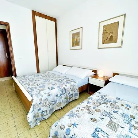 Modern In Caorle With Private Terrace Apartment *