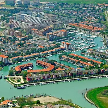 Modern In Caorle With Private Terrace Porto Santa Margherita di Caorle
