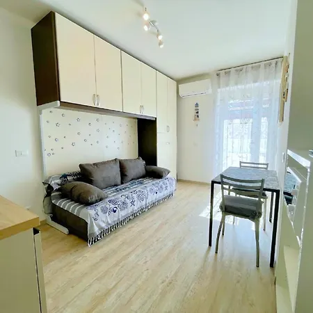 Apartment Modern In Caorle With Private Terrace