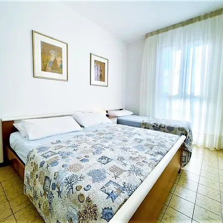 Apartment Modern In Caorle With Private Terrace Porto Santa Margherita di Caorle